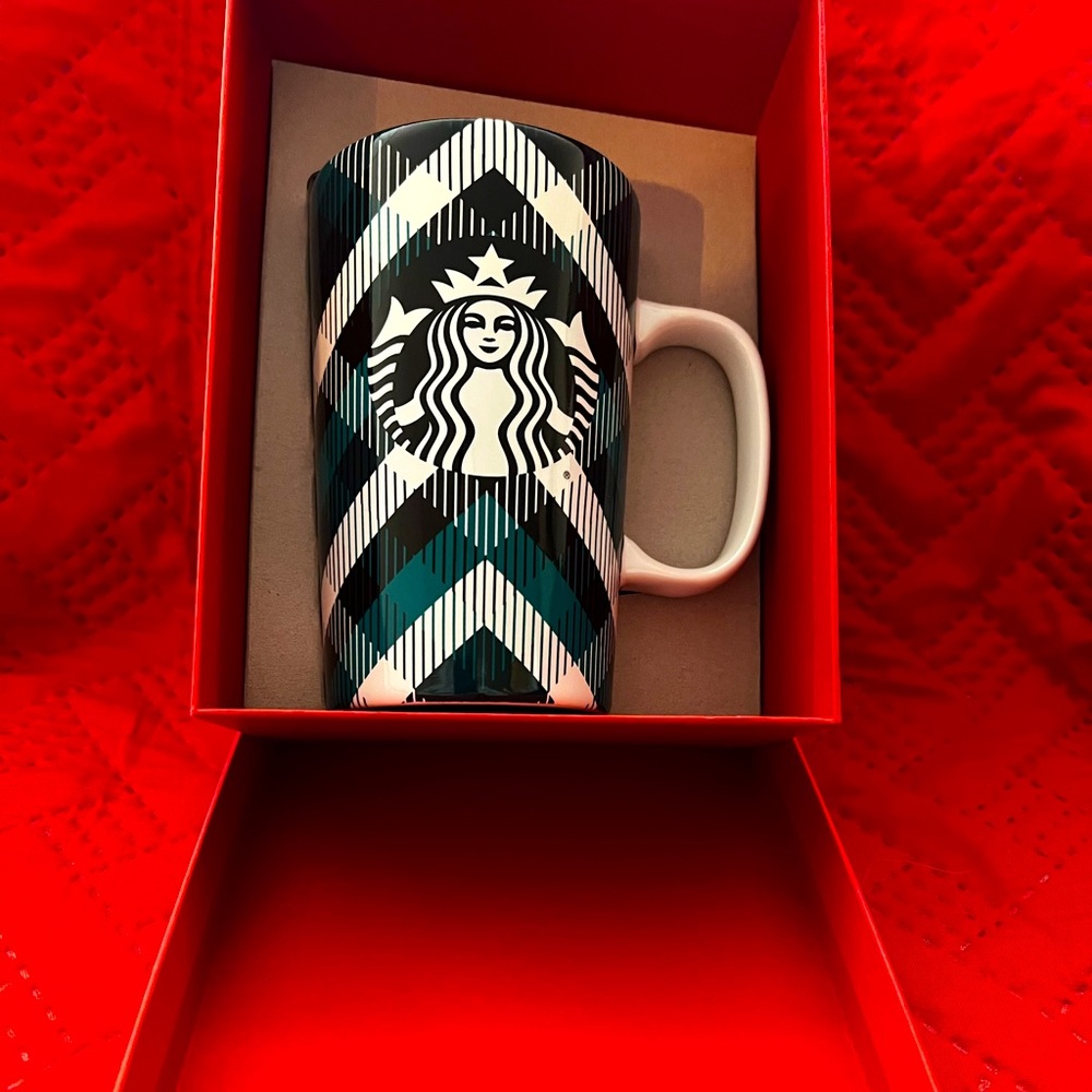 Starbucks 2015 Tartan Plaid Tall 16oz Mug in Red Starbucks gift box